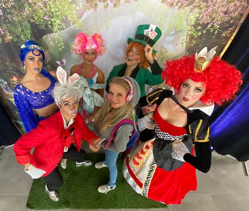 AMAZONE - Le Merveilleux Voyage d'Alice, un artiste CANAL BLEU PRODUCTIONS – diffusion et productions de spectacles en Pays de la Loire